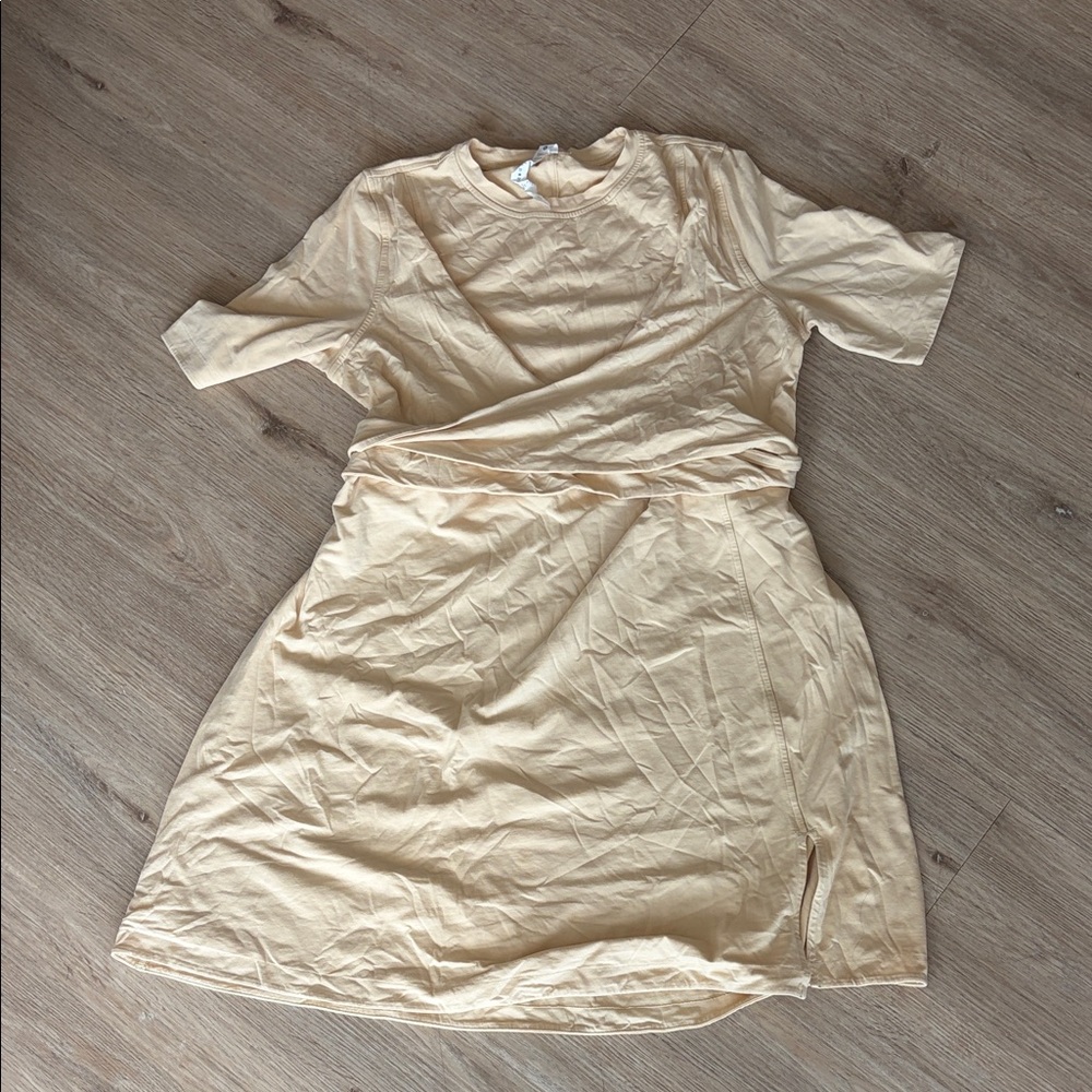 Lululemon Athletica Tan Short Sleeve Top